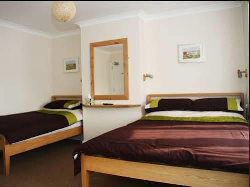 Fernlea 3* Weston-super-Mare